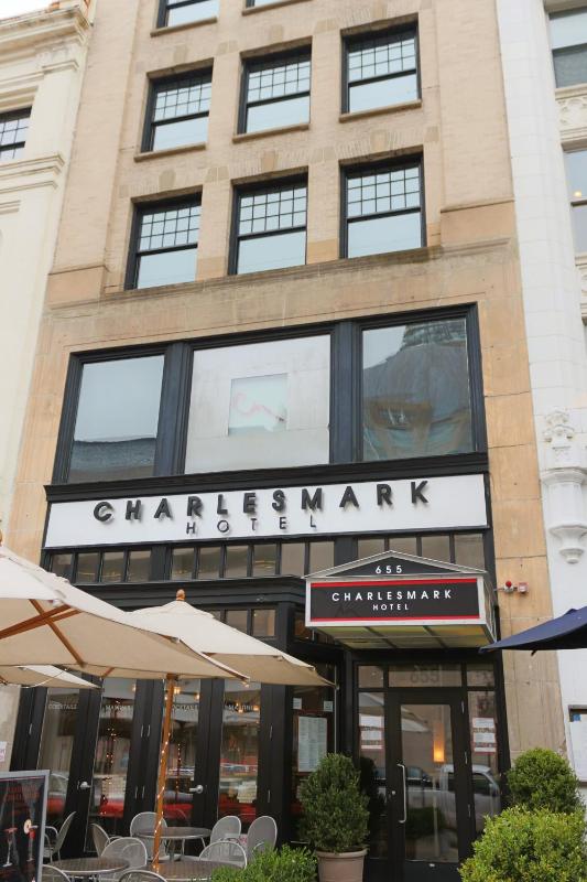 Charlesmark Hotel - image 10