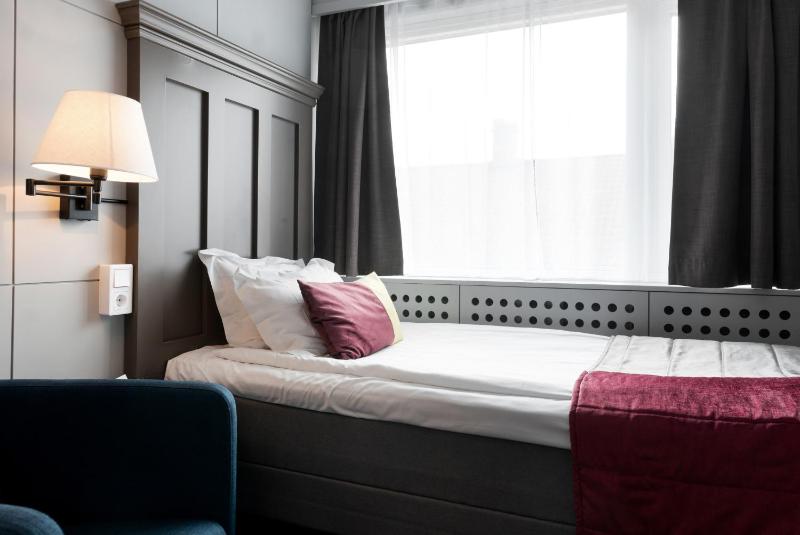Standard Single Room image 3