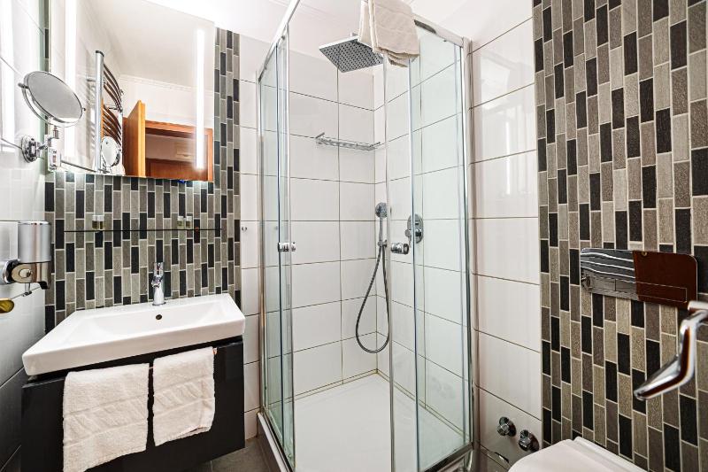 Deluxe Apartment image 1