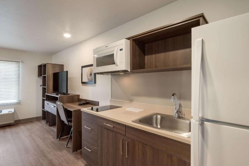 WoodSpring Suites Colorado Springs North - Air Force Academy - image 18