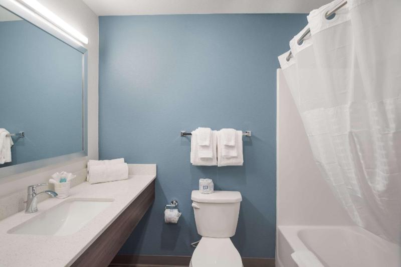 WoodSpring Suites Colorado Springs North - Air Force Academy - image 3
