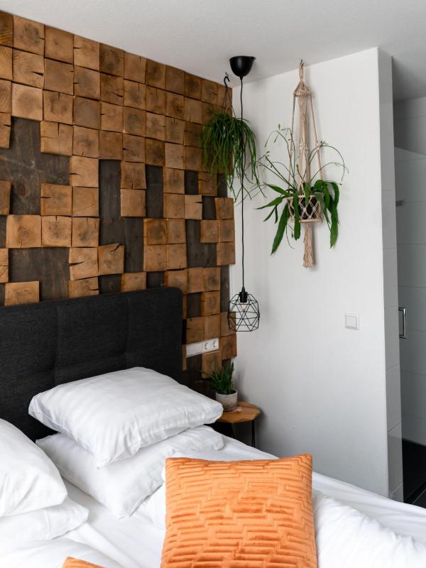 Double Room image 3