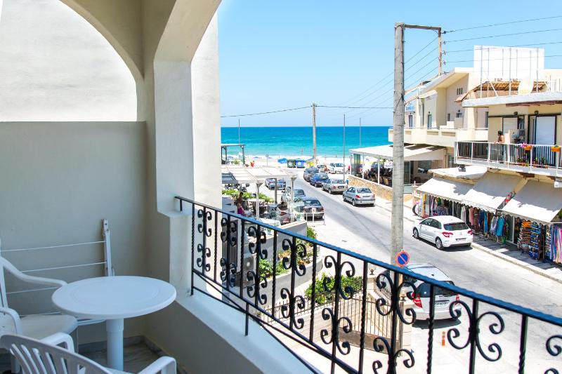 Standard Room Side Sea View image 1