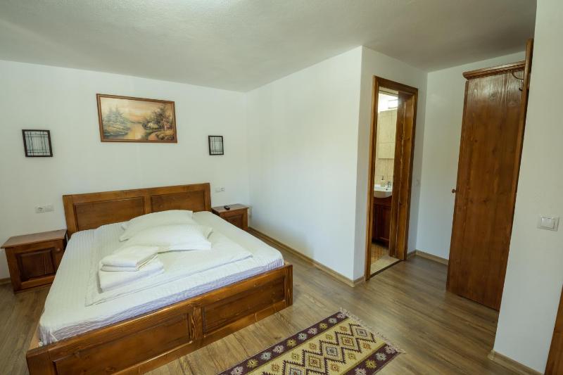 Standard Double Room image 1