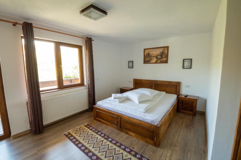 Triple Room with Balcony image 3