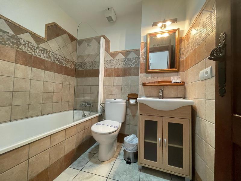 Double Room image 4