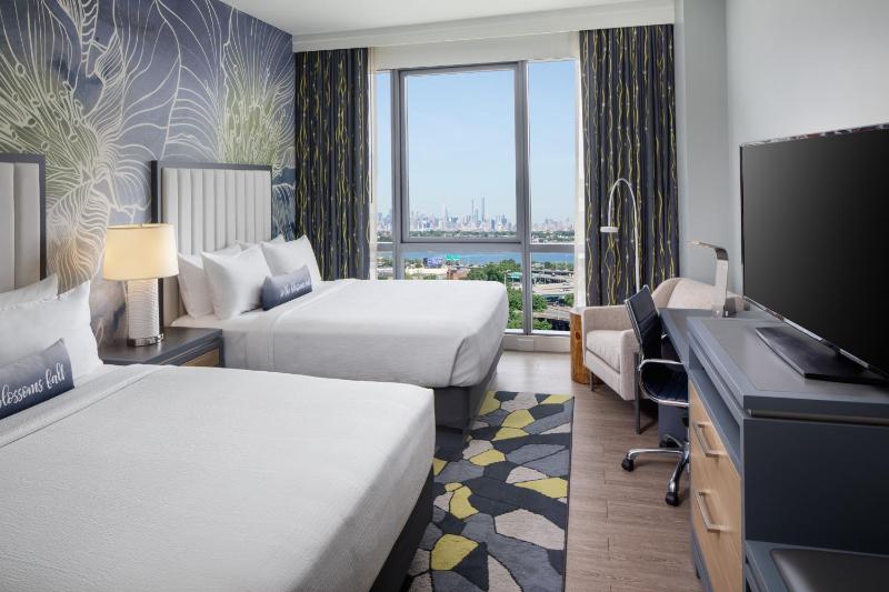 Queen Room with Two Queen Beds - Hearing Accessible/Non-Smoking