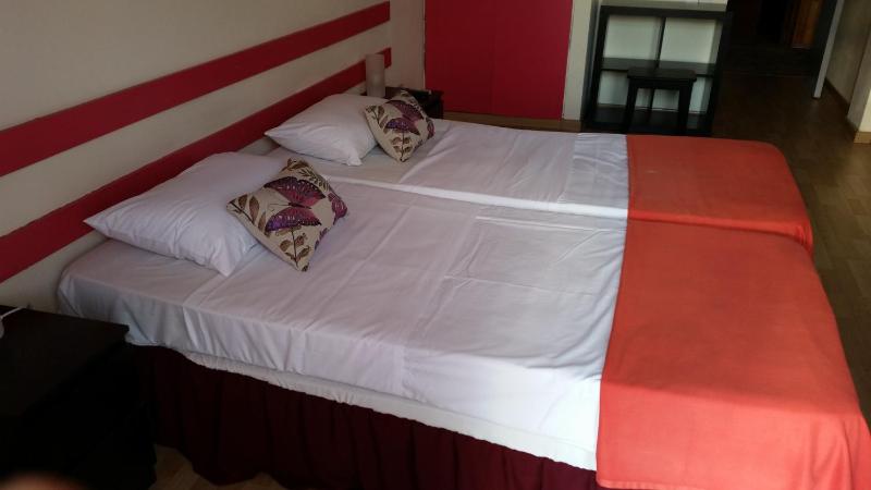 Deluxe Room image 4