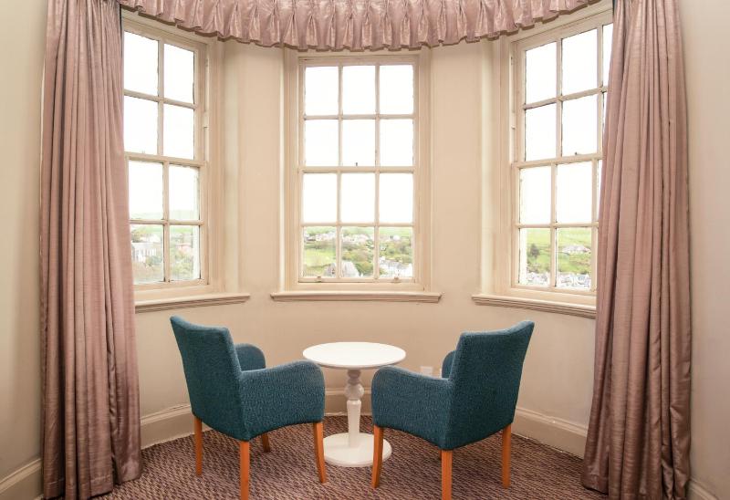 Superior Double Room with Sea View image 3