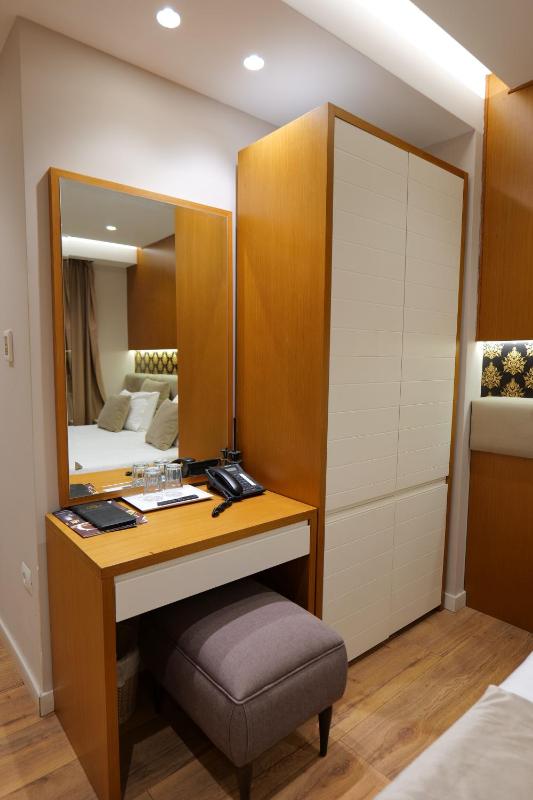 Comfort Double or Twin Room image 1