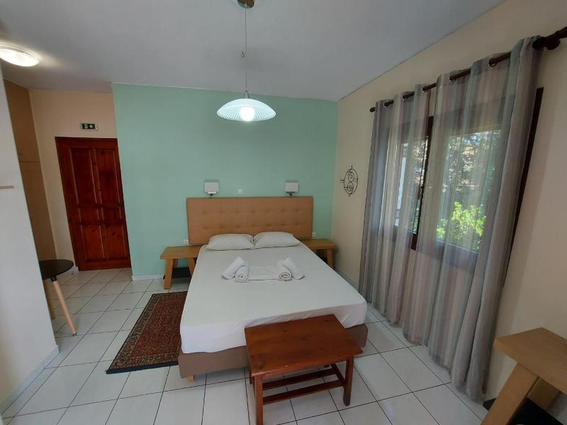 Studio with Sea View (2 Adults) image 4