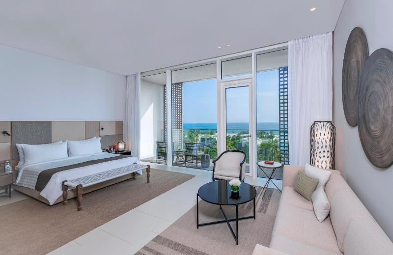 Deluxe Ocean View Suite with Private Terrace image 1