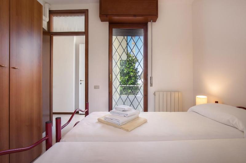 Villa Rose With Pool - image 23