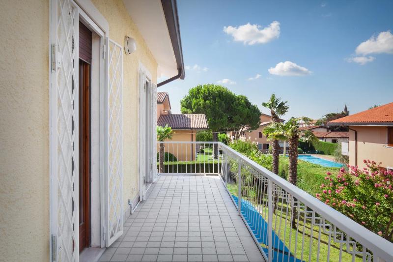 Villa Rose With Pool - image 18