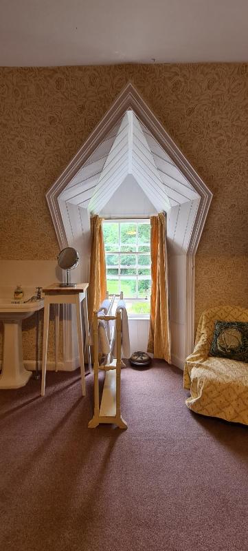 Double Room image 3