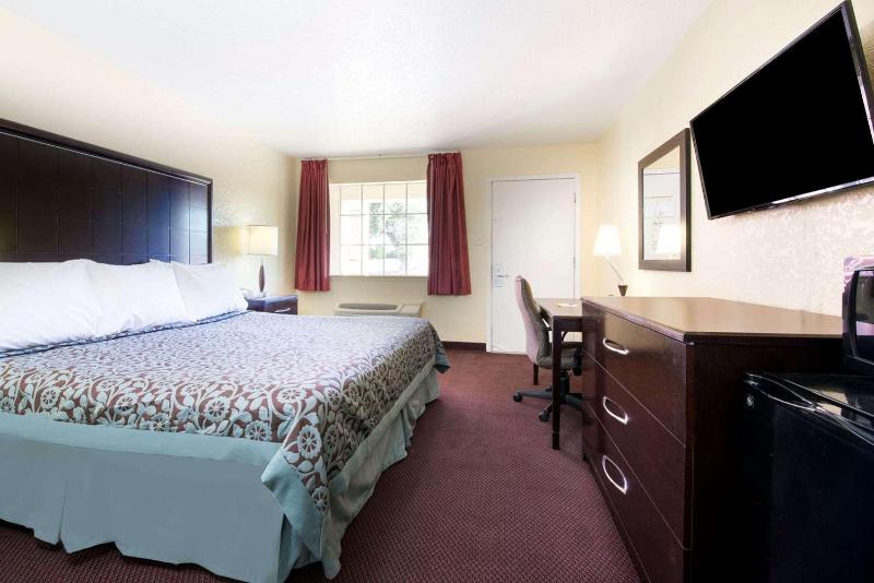Standard King Room - Non Smoking image 2