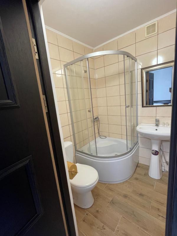 Double Room image 3