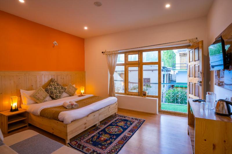 Rainbow Hostelier - image 15