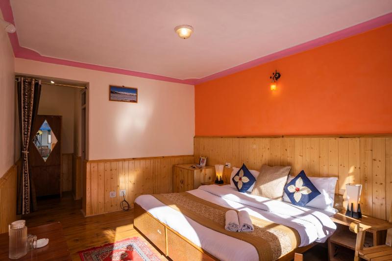 Rainbow Hostelier - image 14