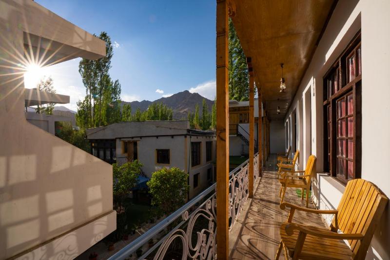 Rainbow Hostelier - image 16
