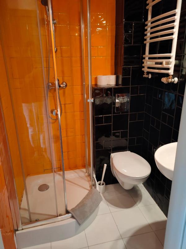 Double Room with Private Bathroom image 4