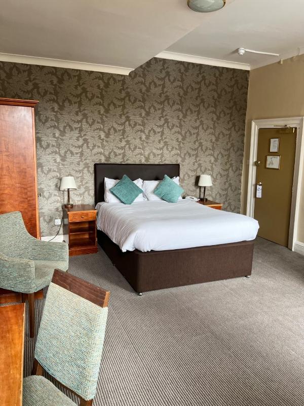 Superior Double Room image 3