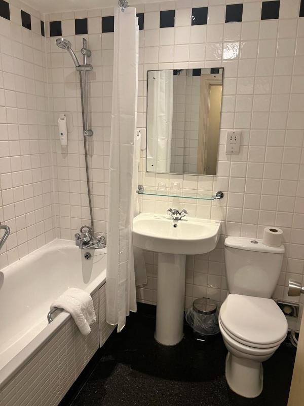 Double Room image 2