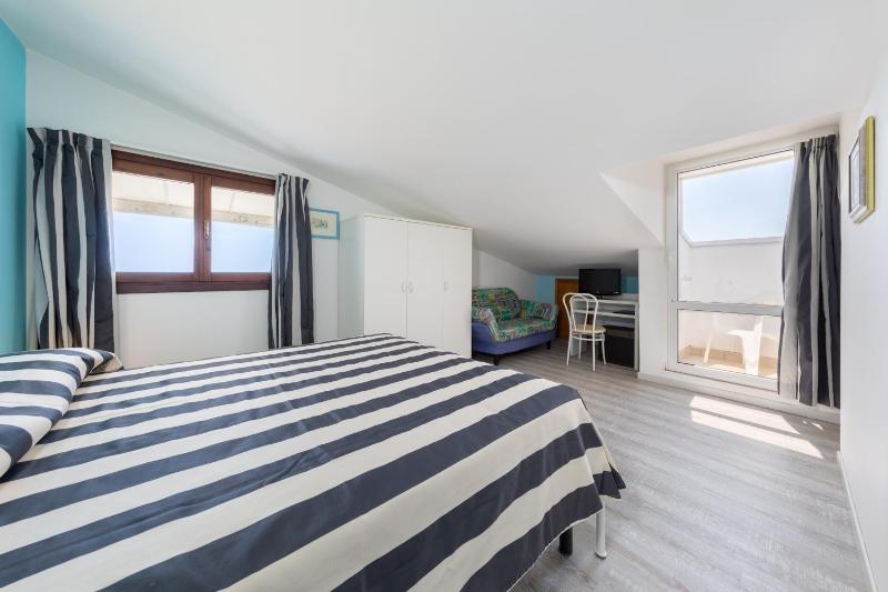 Double Room - Attic image 1