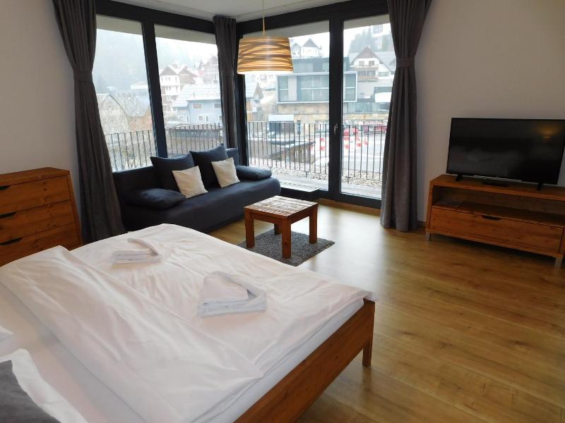 Apartment with Balcony image 4