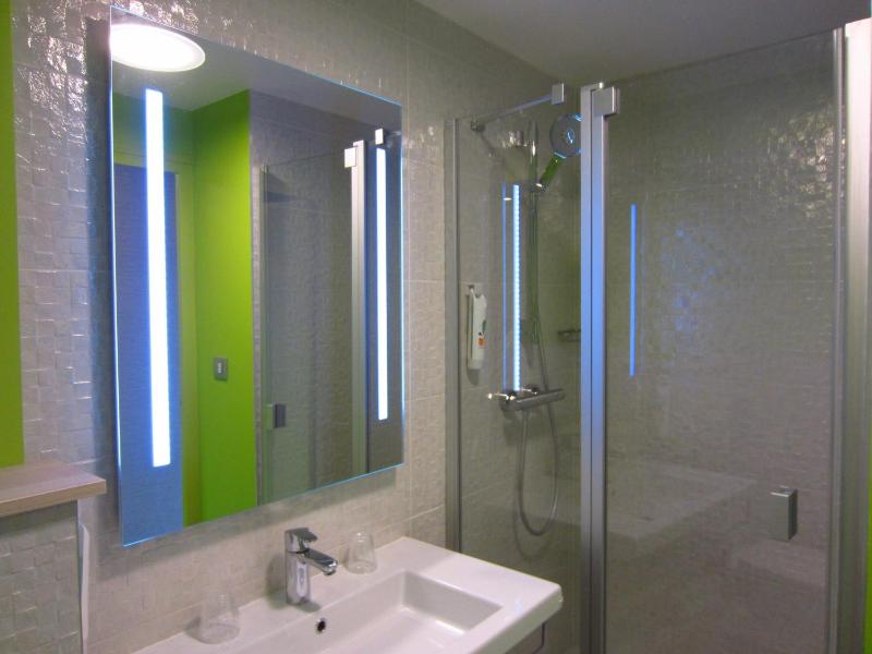 Standard Double Room - Breakfast included image 3