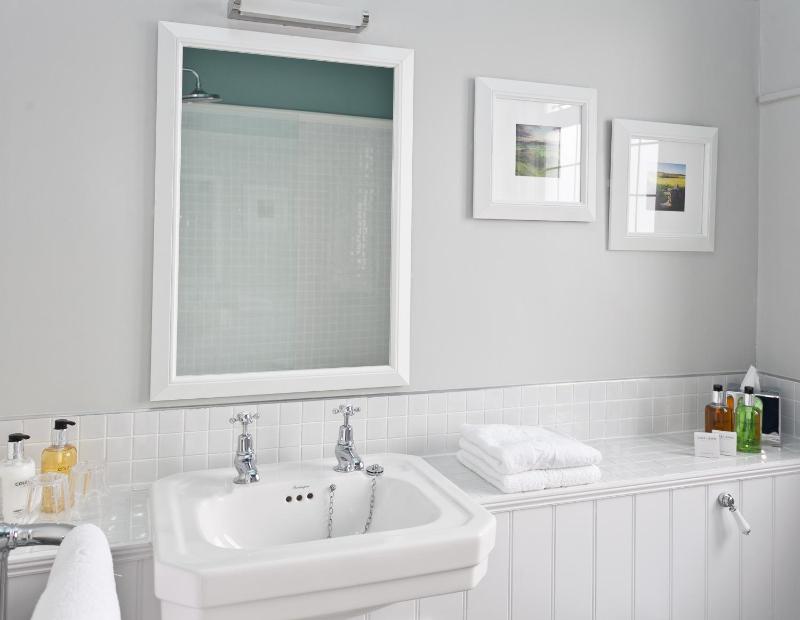 Superior Double or Twin Room image 3