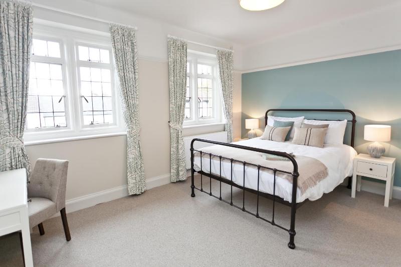 Double Room image 1