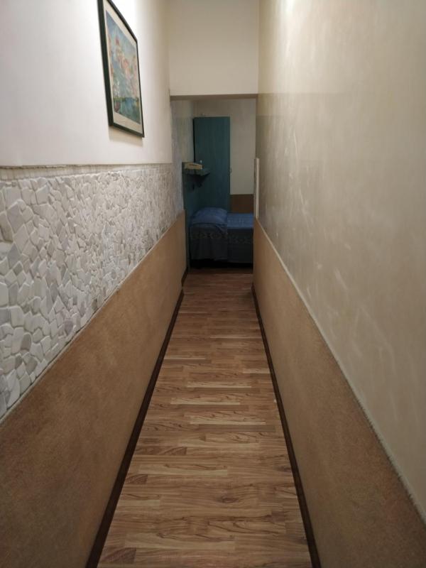 Twin Room with Private External Bathroom image 1