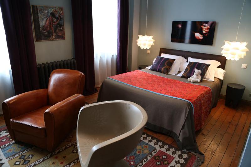 Double Room image 1