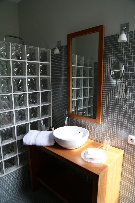 Double Room image 4