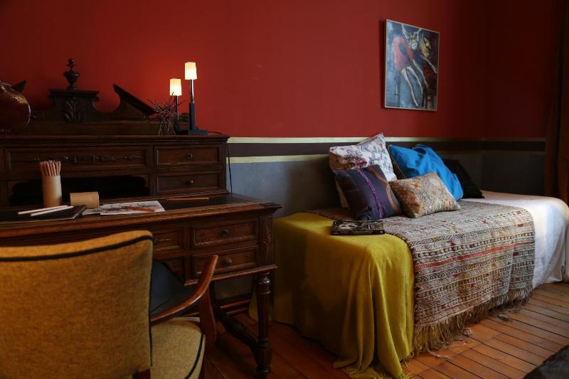 Double Room image 3