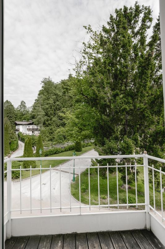 Double Room with Garden View image 1