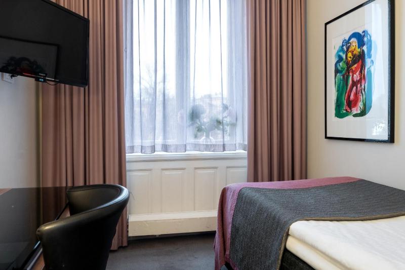 Standard Single Room image 1