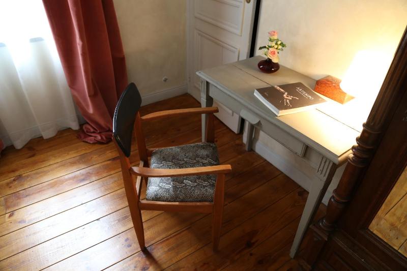Double Room image 4