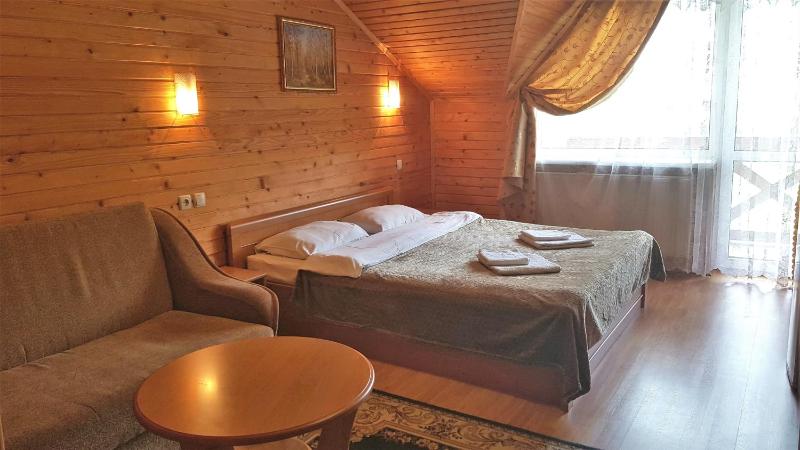 Karpatski Zori Hotel - image 14