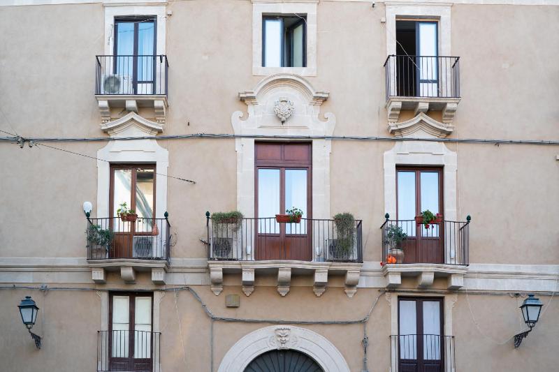 Sicilianinsta Rooms - image 22