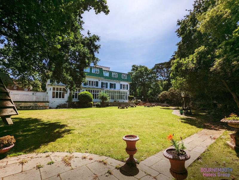 The Grove Hotel - image 35