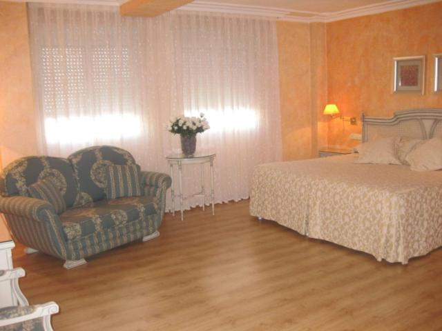 Junior Suite image 3