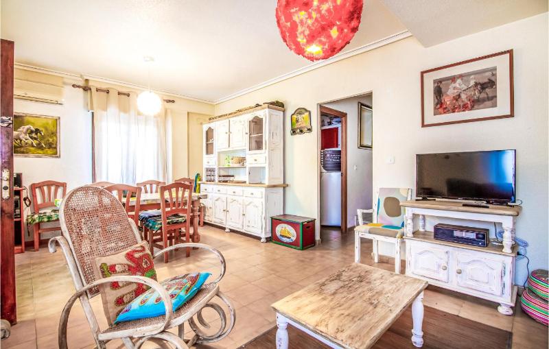 3 Bedroom Beautiful Home In Santa Pola - image 5