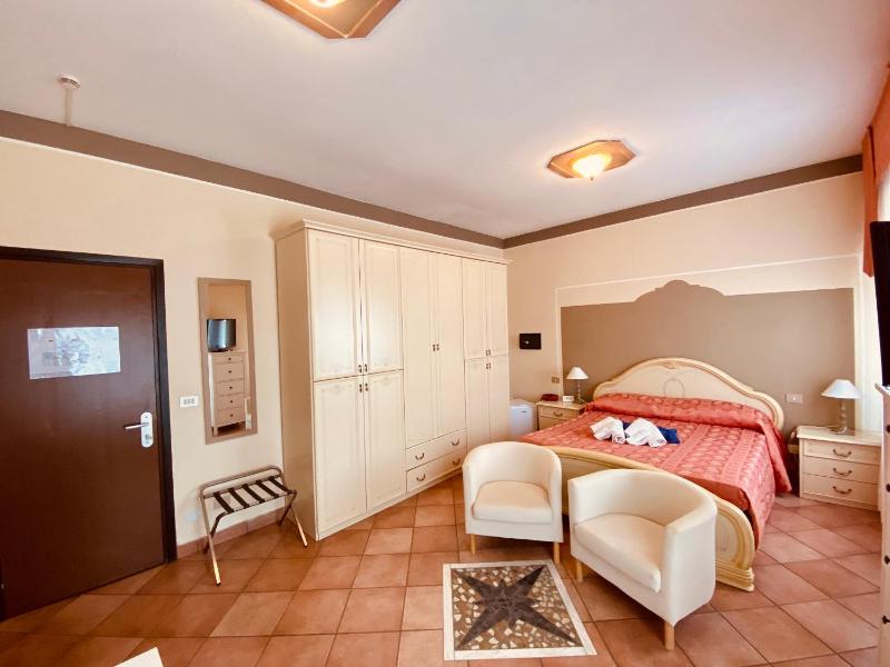 Junior Suite image 4