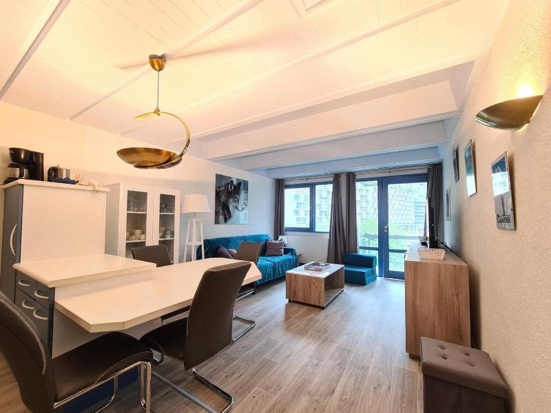 Apartment (6 Adults) image 1