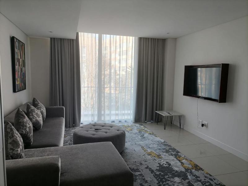 Houghton Suites - image 16