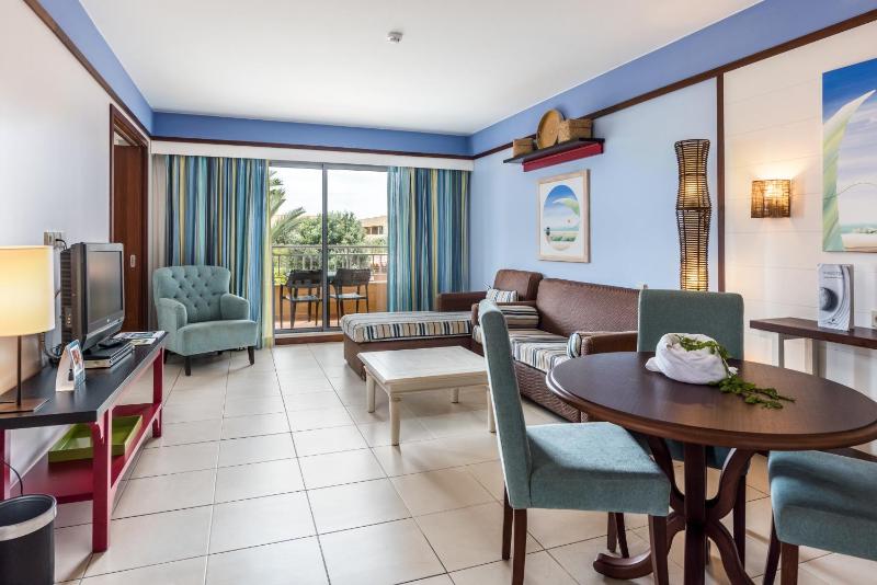 Two-Bedroom Suite image 2
