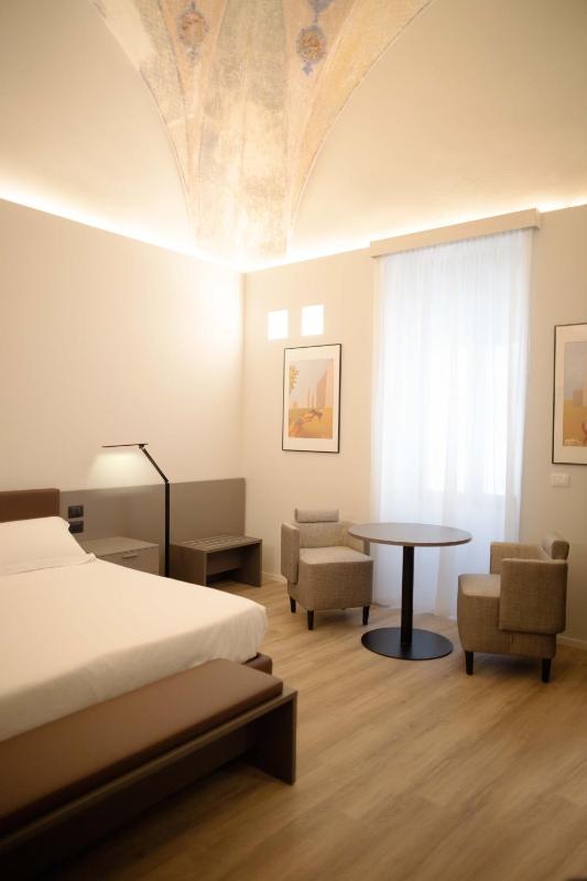 Deluxe Suite Room-Annex image 3
