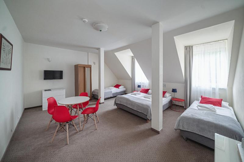 Quadruple Room image 3